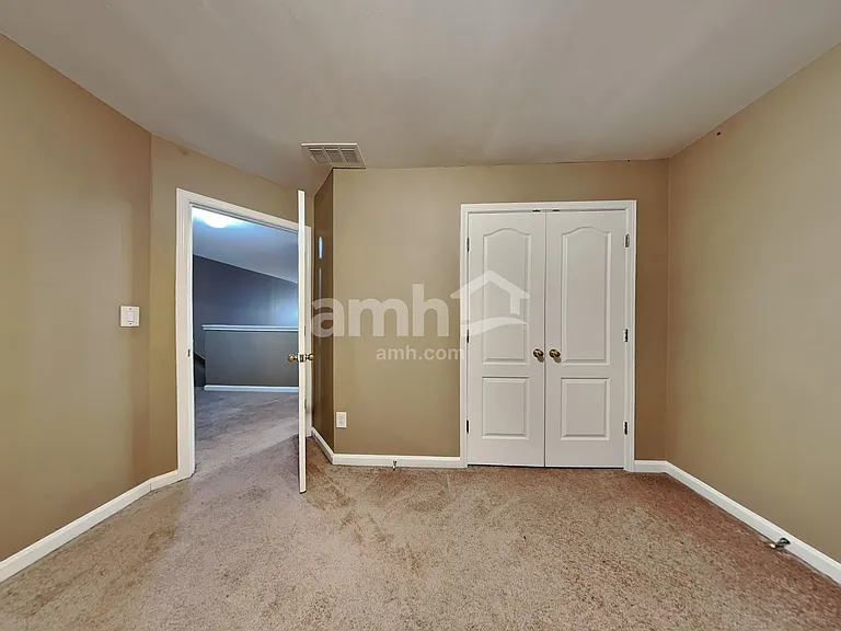275 Beckenham Walk Dr — Photo 17