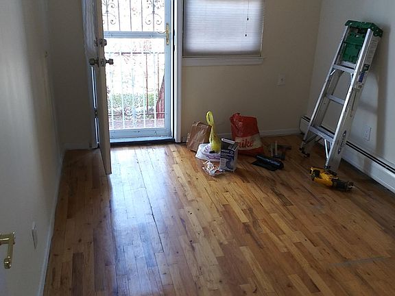 4th image of 2129 E 15th St Floor 2