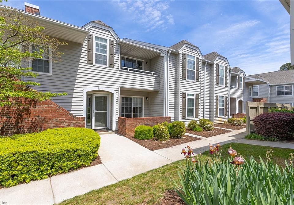 1st image of 4910 Cypress Point Cir APT 102