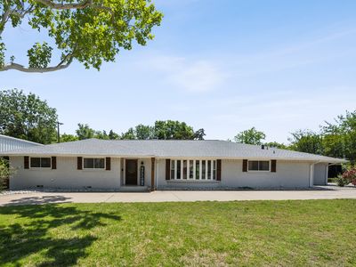 942 Channing Cir, Dallas, TX, 75224