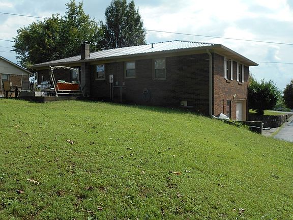 3rd image of 210 Jim Bryant Ave