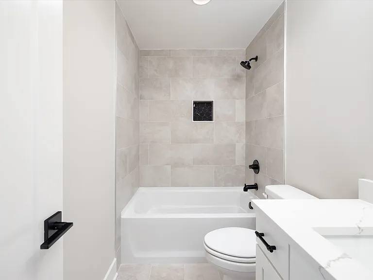 5915 Maxon Ave #B — Photo 68