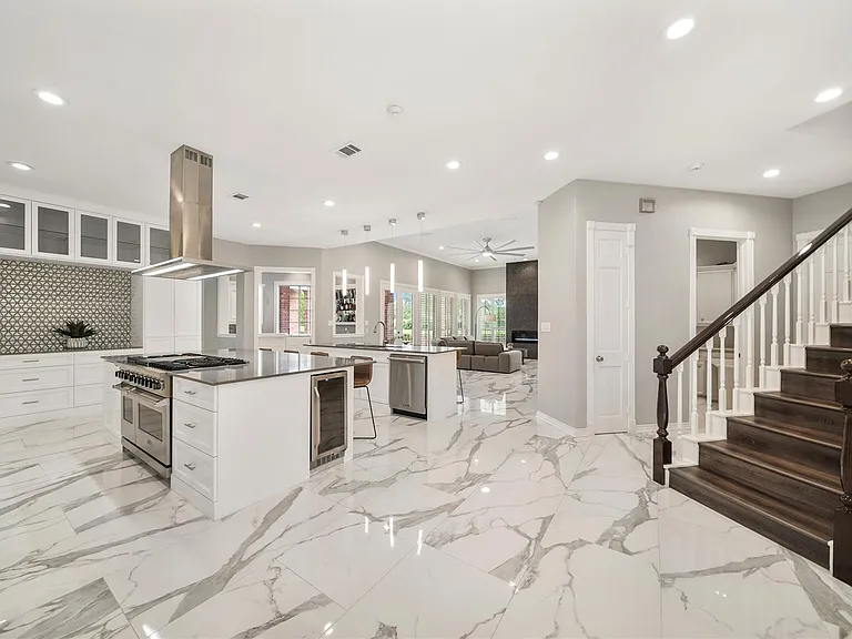 23 Glen Eagles Dr — Photo 12
