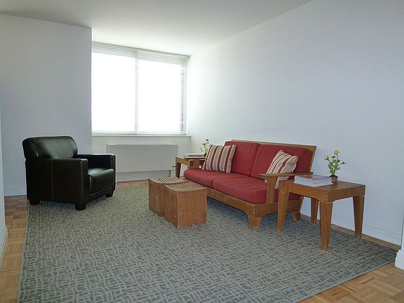 3rd image of 1500 Lexington Ave APT 11J