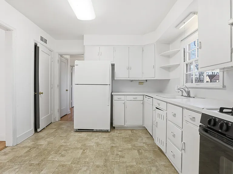 6925 W 14th Ave — Photo 10