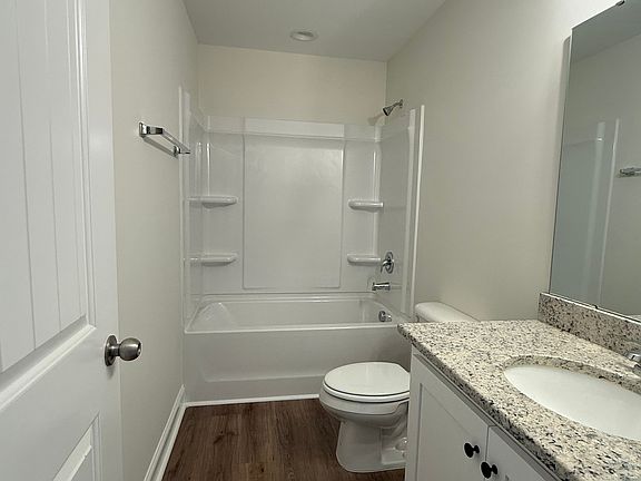 4th image of 275 Boundary Hall Way