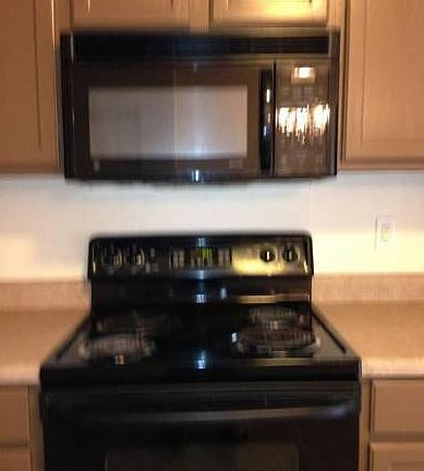 3rd image of 30180 N Sunray Dr