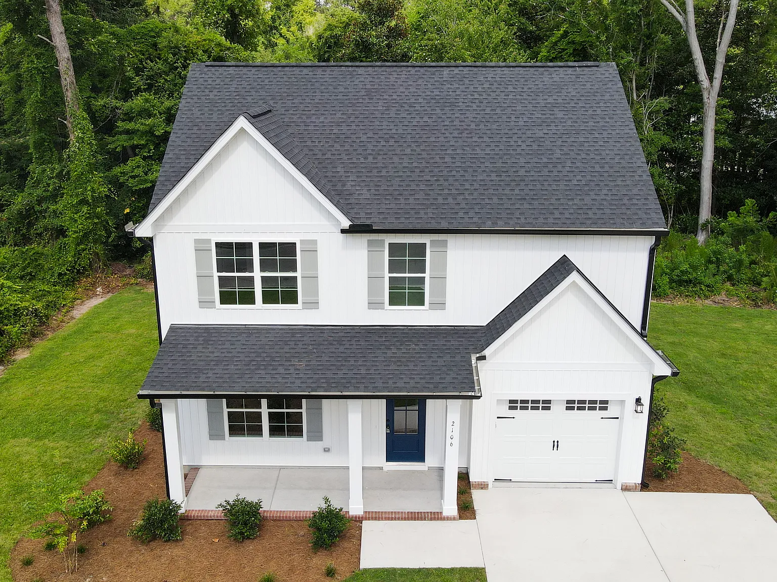 4 bed, 2.5 bath, 1750 sqft, $2,300 — Photo 2