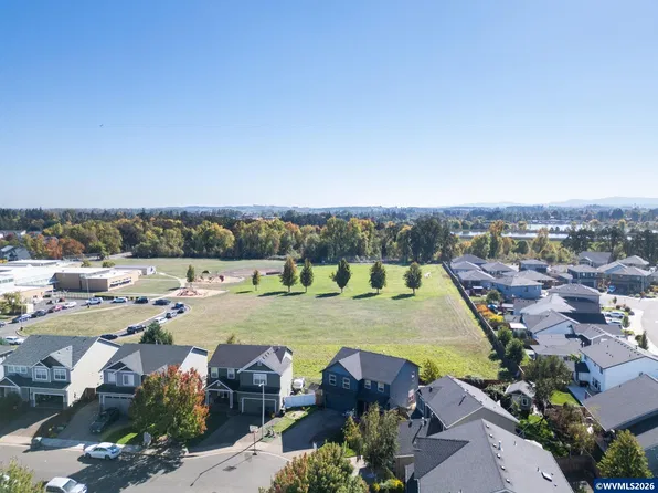 1731 Parkmeadow Ave, Monmouth, OR 97361