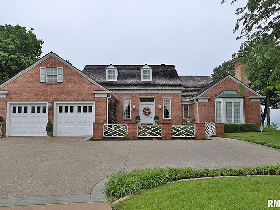 3rd image of 324 E Morningside Dr