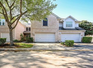 1014 Enclave Sq S, Houston, TX 77077