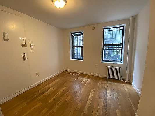 1st image of 511 E 12th St APT 2R