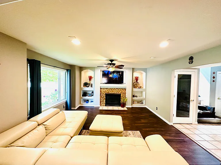 388 E Mountain Berry Dr — Photo 6