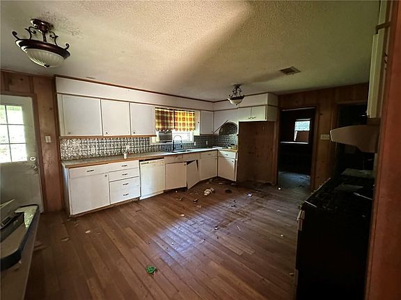 3rd image of 237 Aaron Fletcher Rd