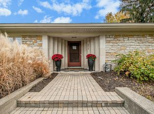 2018 San Lu Rae Dr SE, East Grand Rapids, MI 49506