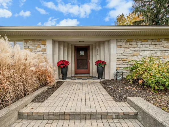 2018 San Lu Rae Dr SE, East Grand Rapids, MI 49506