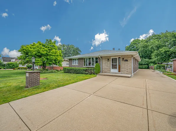 5N411 Andrene Ln, Itasca, IL 60143