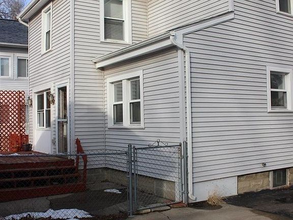 3rd image of 312 S Grinnell St