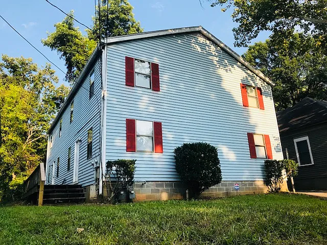 1011 Curran St NW #1