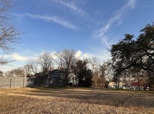 1304 N 4th St, Waco, TX 76707