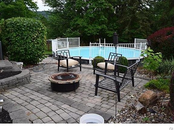 2nd image of 113 Fernwood Dr