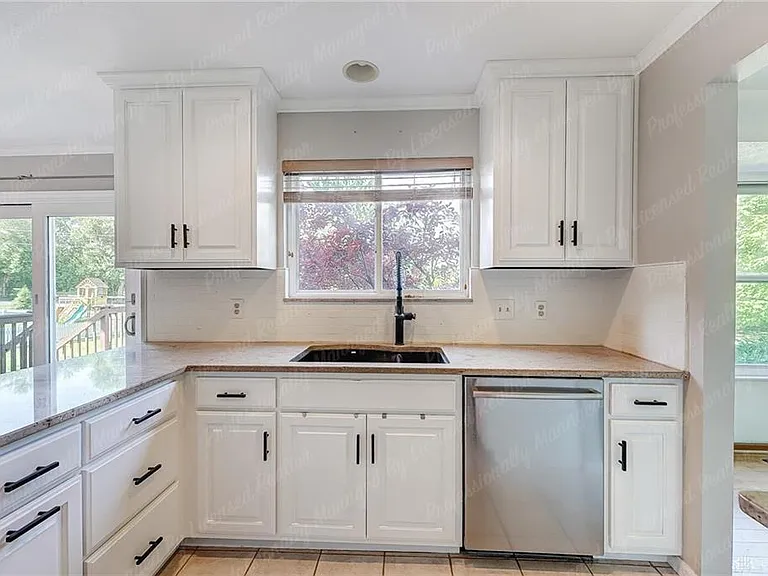 3220 Spillway Ct — Photo 17