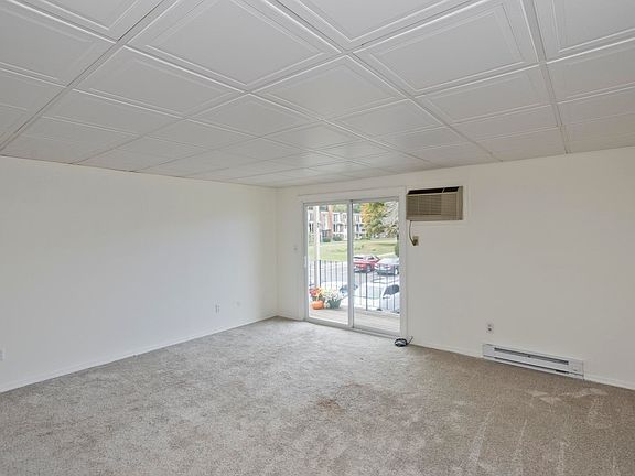 3rd image of 80 Damon Rd APT 8206