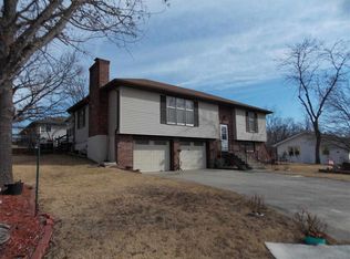 200 Pennsylvania Ave, Clinton, MO 64735