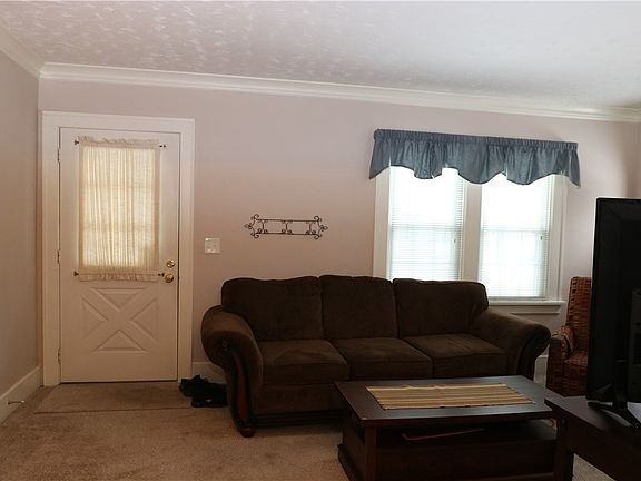 4th image of 195 Brookridge Dr