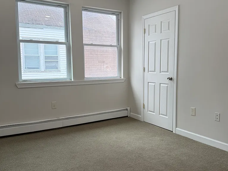 162-164 Martin St — Photo 5