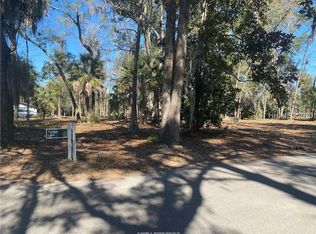 2 Pepperbush Ln, Hilton Head Island, SC 29926