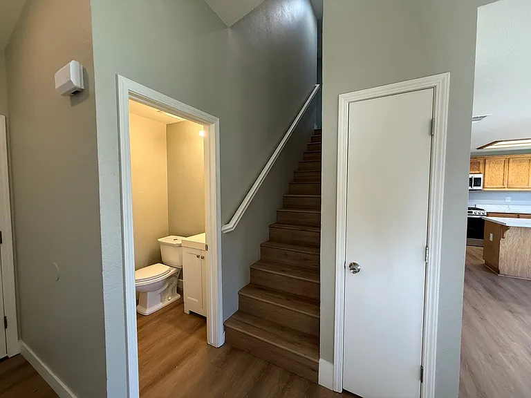 16664 Sheffield St — Photo 7
