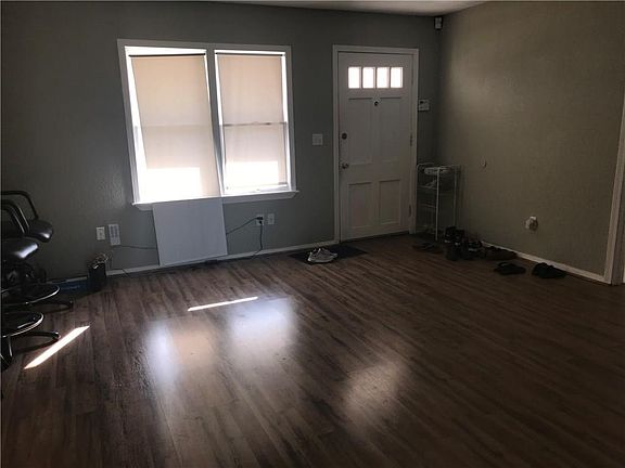 2nd image of 4613 SE 21st St