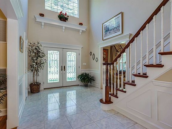 2nd image of 5 Davidson Dr