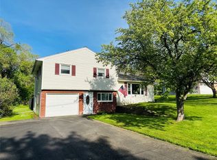 25 Cooper Dr, Apalachin, NY 13732