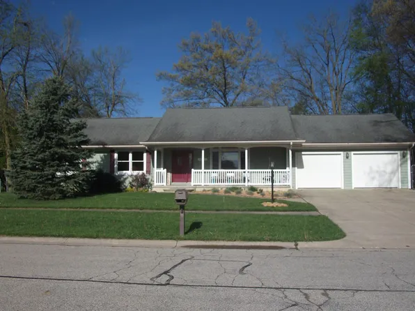 1002 S West St, Angola, IN 46703