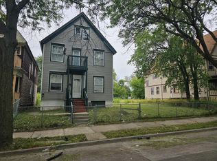 2017 N 40th St #2021, Milwaukee, WI 53208