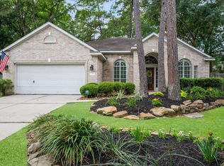 7 Hobbit Glen Dr, Conroe, TX 77384