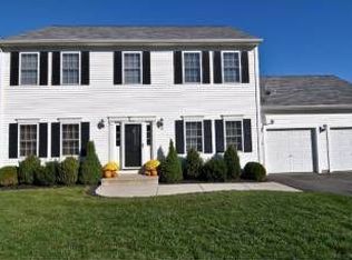 40 Blacksmith Dr, Middletown, CT 06457