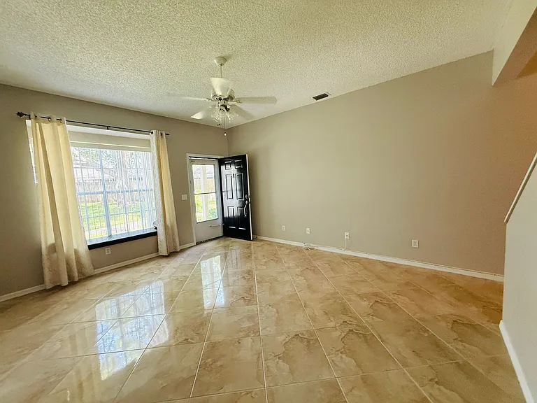 2843 Thaxton Dr #38 — Photo 3