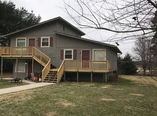 128 Maple Ln NE, Newark, OH 43055