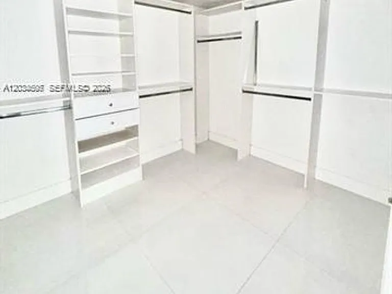 400 Sunny Isles Blvd #817 — Photo 8