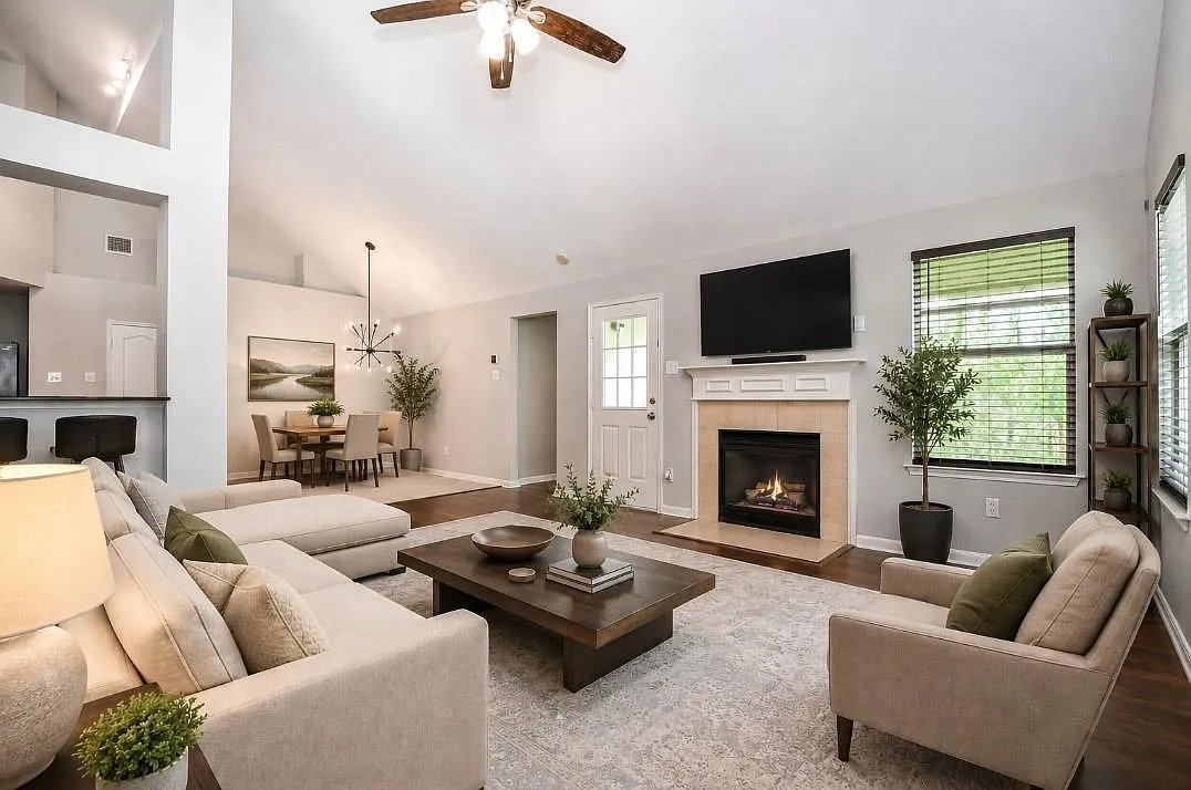 3 bed, 2.5 bath, 2187 sqft, $2,200 — Photo 2