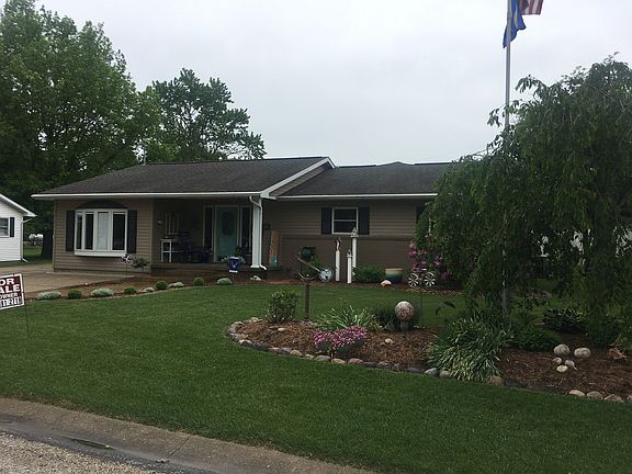 2nd image of 213 Cheyenne Dr
