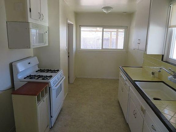 3rd image of 6217 Elinora Way