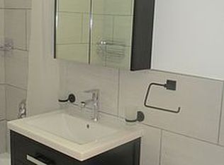 170 W 23rd St APT 2B, New York, NY 10011