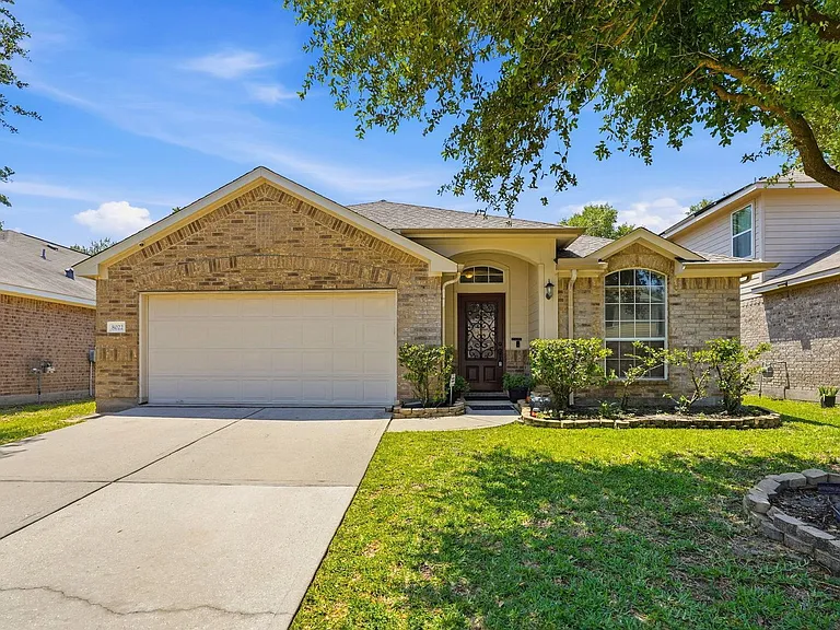 8022 Atwood Hills Ln — Photo 1
