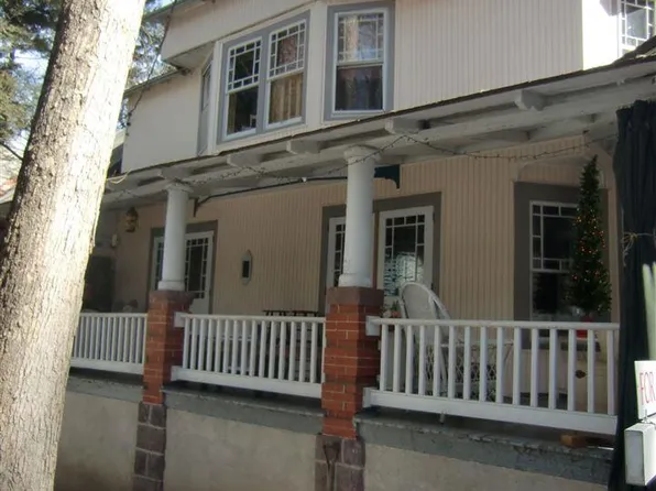 305 6th St, Mount Gretna, PA 17064
