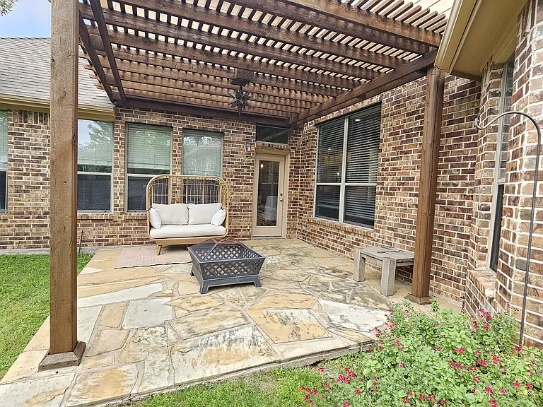 1201 Bradford Trace Dr — Photo 38