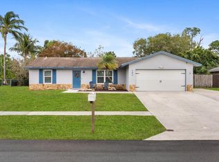 190 Martin Circle, Royal Palm Beach, FL 33411